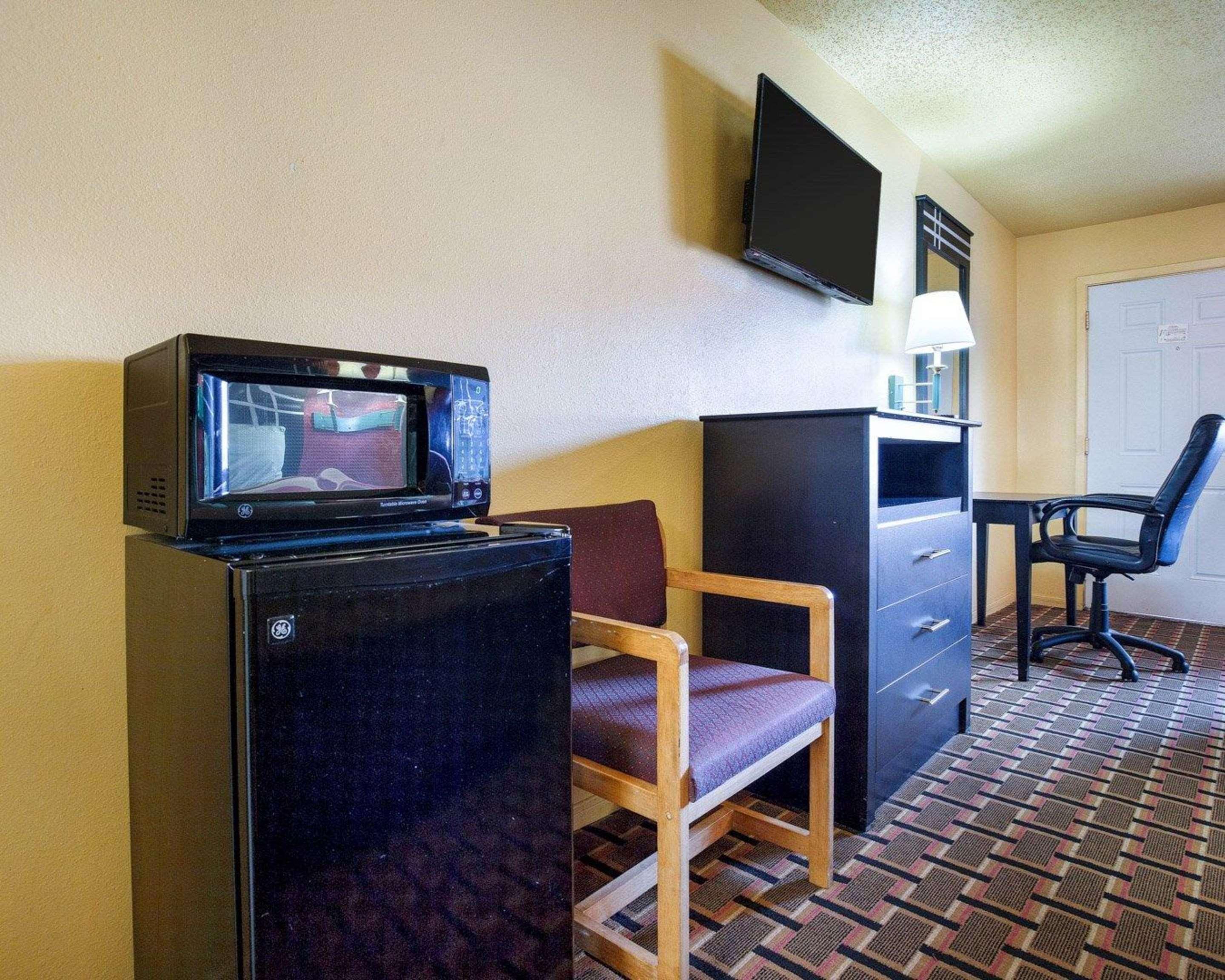 Econo Lodge Houston Brookhollow Esterno foto