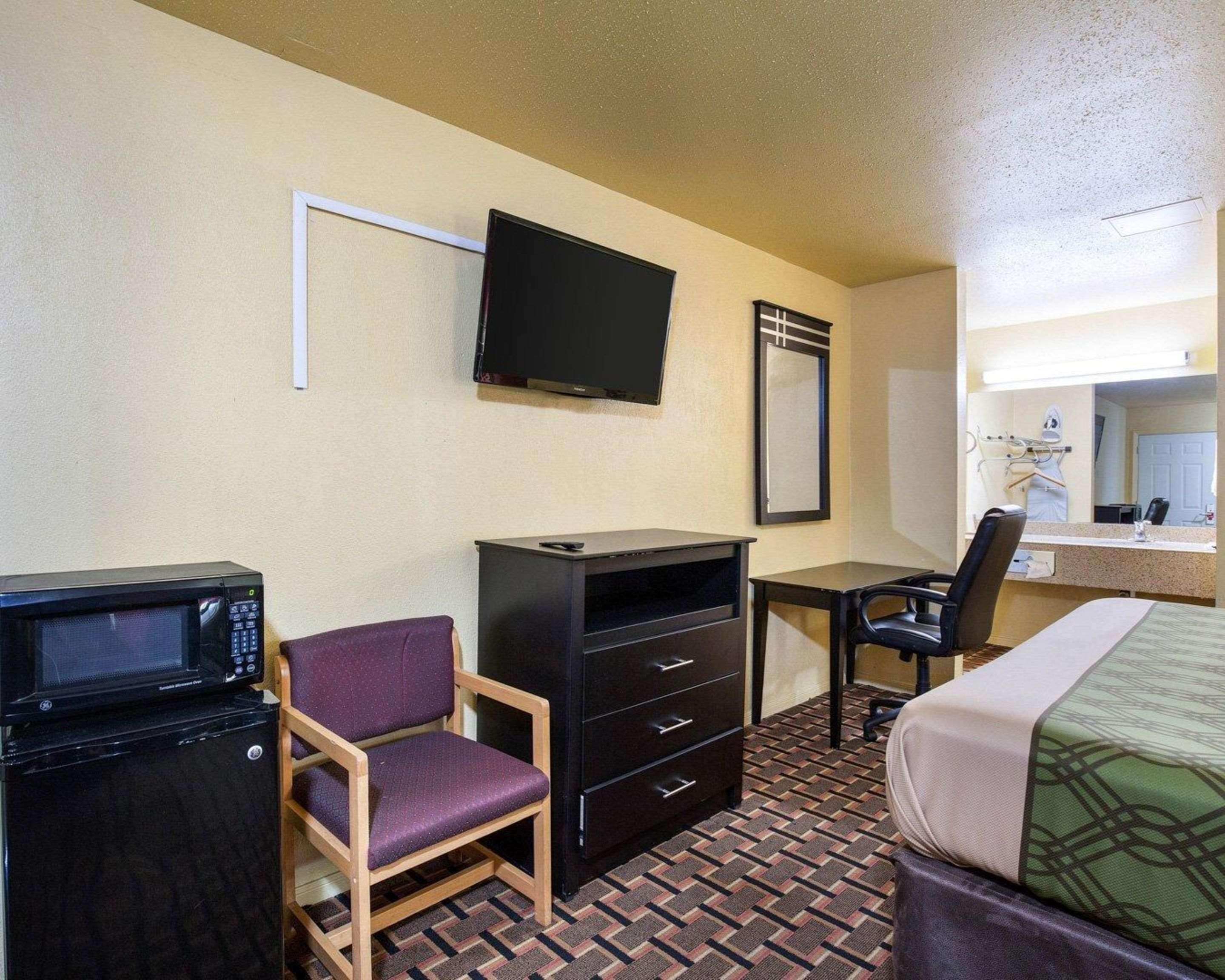 Econo Lodge Houston Brookhollow Esterno foto