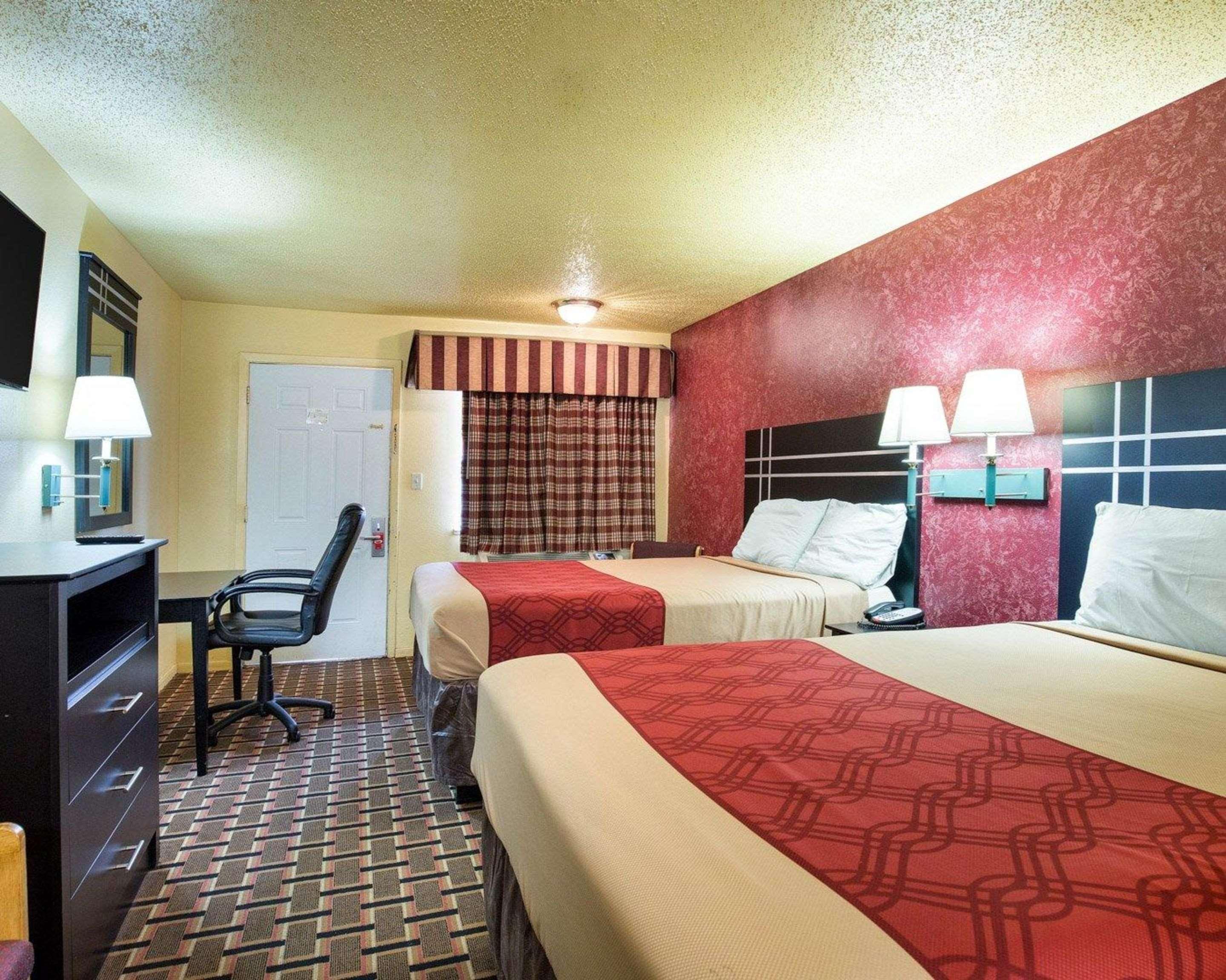 Econo Lodge Houston Brookhollow Esterno foto