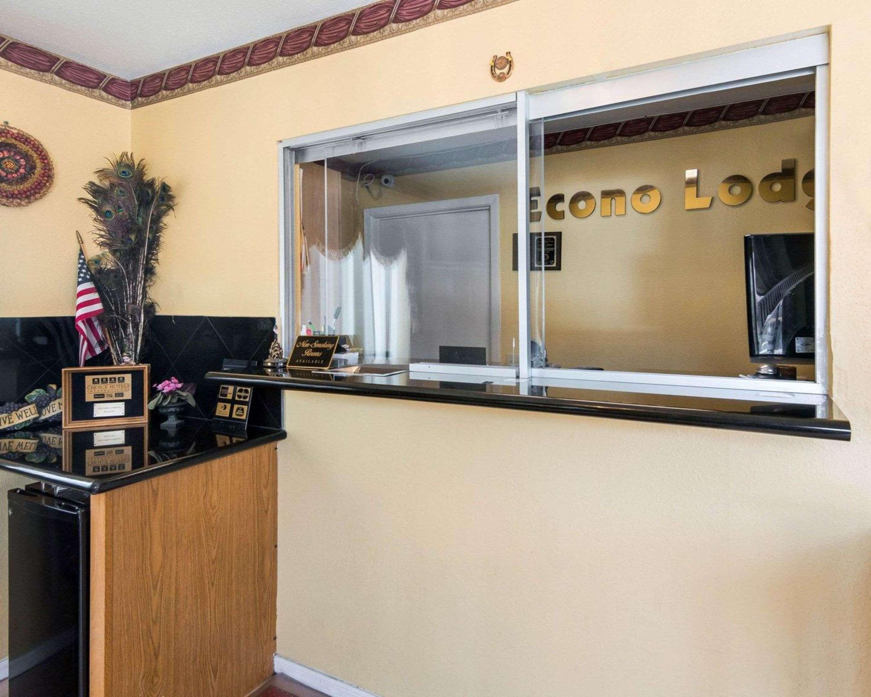 Econo Lodge Houston Brookhollow Esterno foto